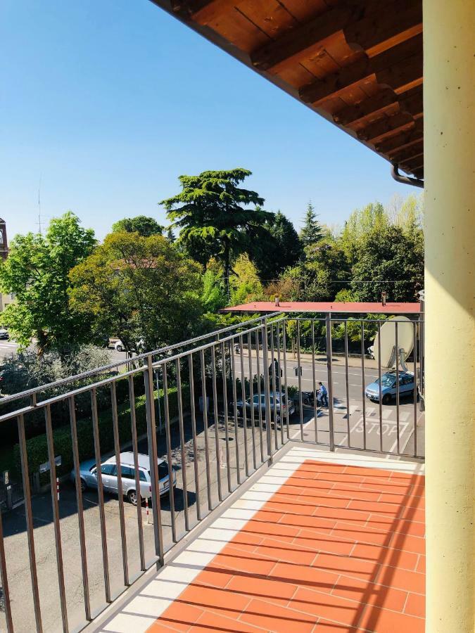 Appartamento Peschiera - Zona Ospedale Pederzoli Peschiera del Garda Bagian luar foto