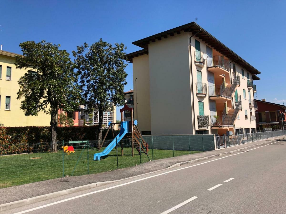 Appartamento Peschiera - Zona Ospedale Pederzoli Peschiera del Garda Bagian luar foto