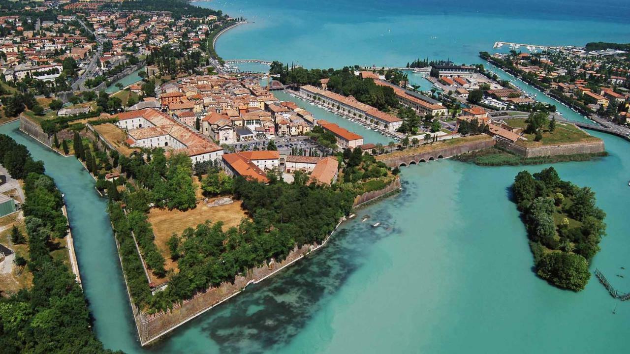 Appartamento Peschiera - Zona Ospedale Pederzoli Peschiera del Garda Bagian luar foto